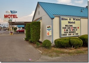 Blue White (640x480)